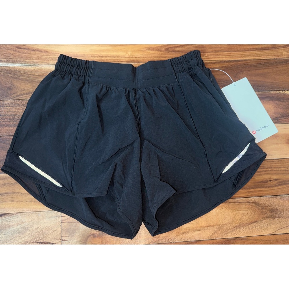Lululemon Hotty Hot Low-Rise Lined Short 4" Black Size 6